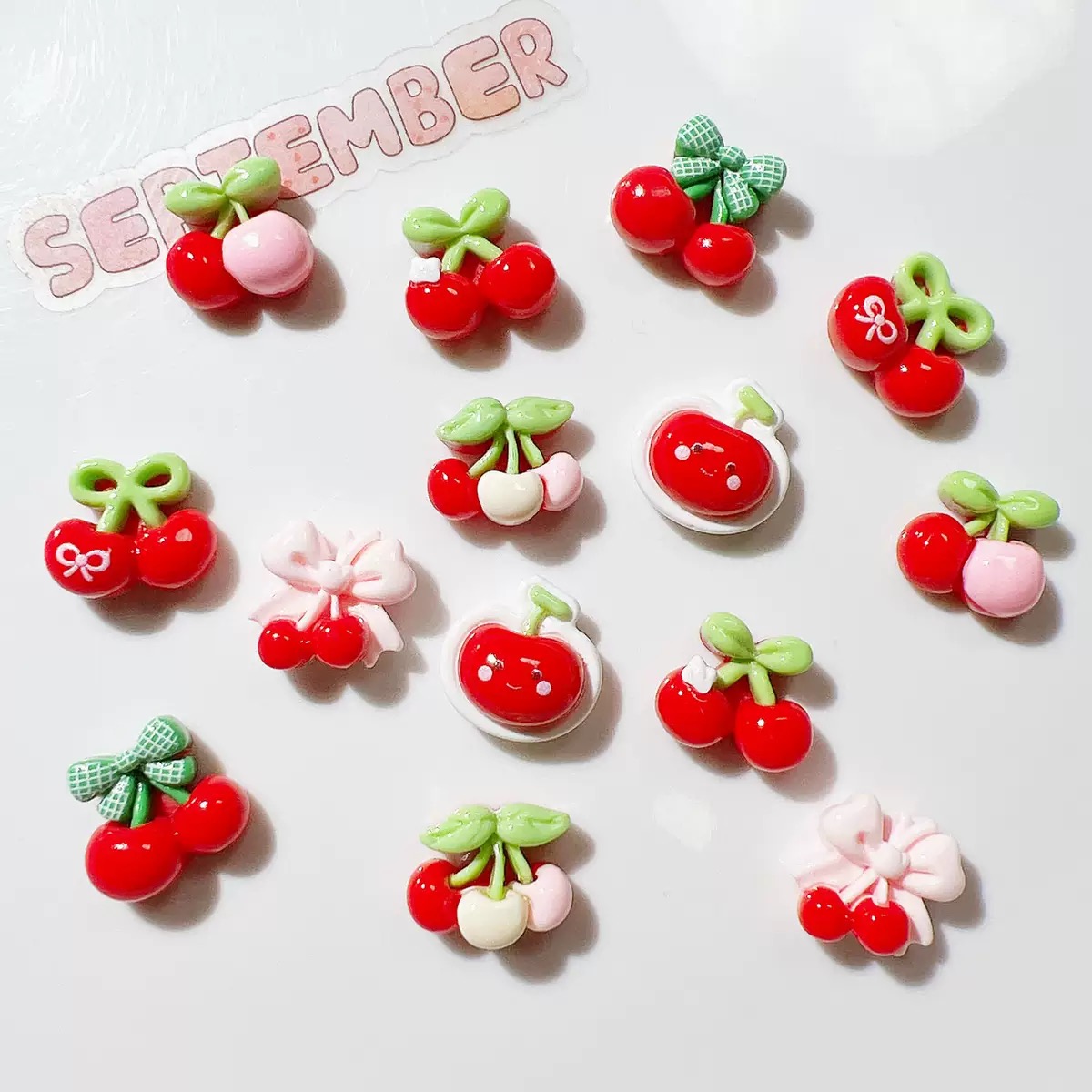 20 Stück niedliche Mini-Cartoo – Resin Art And Design Bewertung und Preis